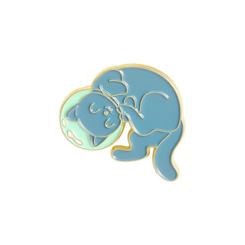Cat Brooch Pin Badge - Cute Clothing Accessory for Jackets, Bags & Hats